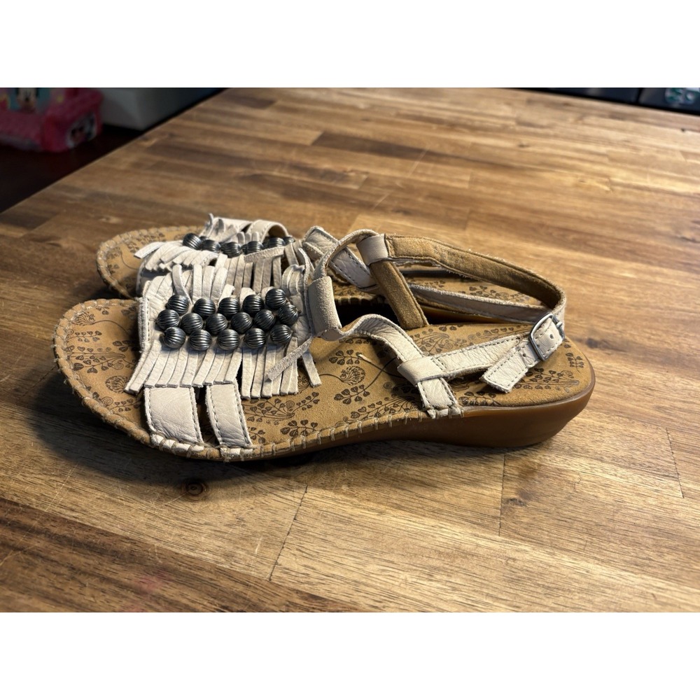 Hush Puppies Laze Sandals Size 8M LEATHER Slingback Fringe‎ Off-White